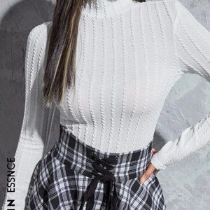 PULLOVER DE MUJER DE MANGAS LARGAS DE COLOR BLANCO SIZE L